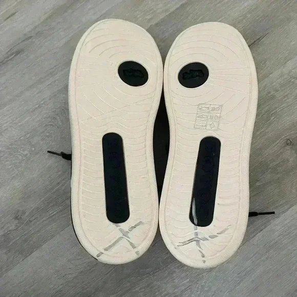 COACH - Coach Outlet Clip Low Top Sneaker - Picture 6 of 7